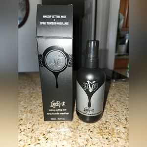 Kat Von D Lock-It makeup setting mist